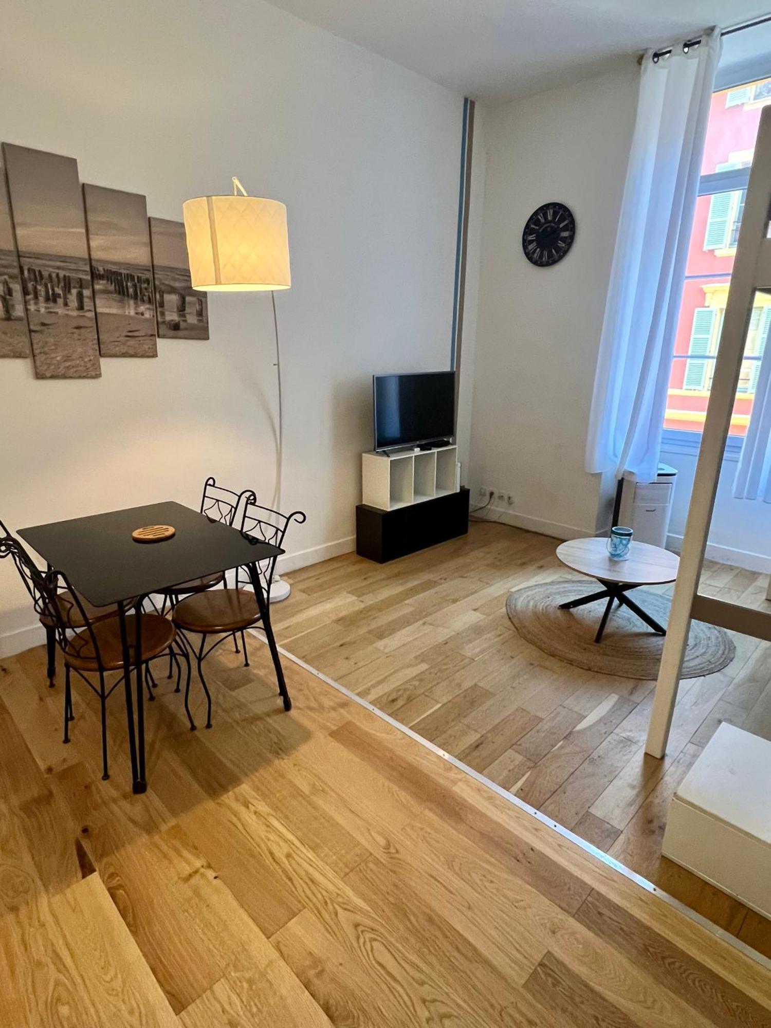 Jean Apartment *