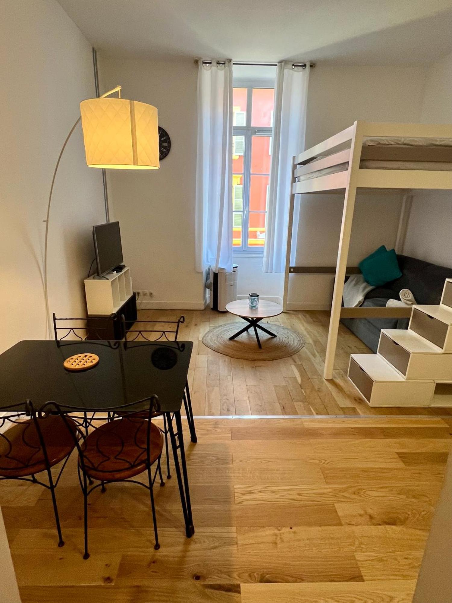 Jean Apartment